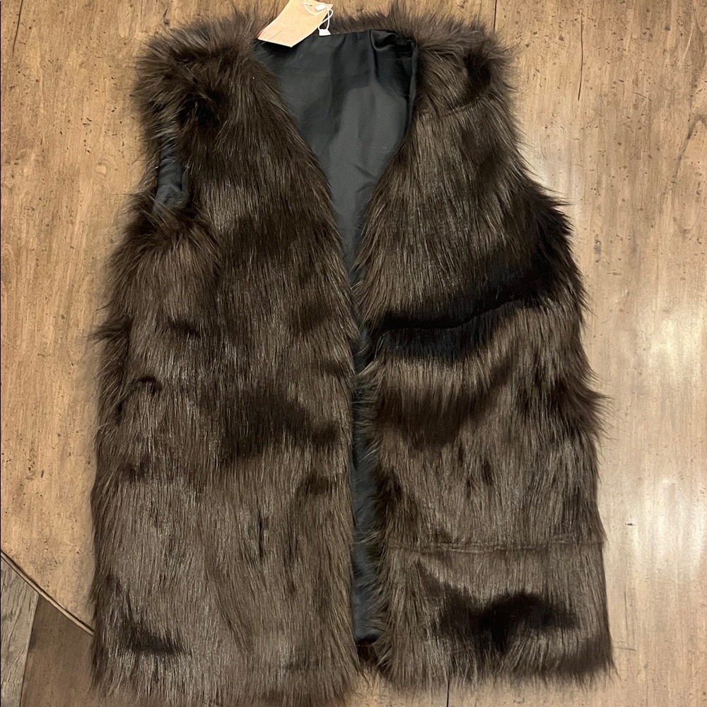 Women's Faux Fur Vest in Brown